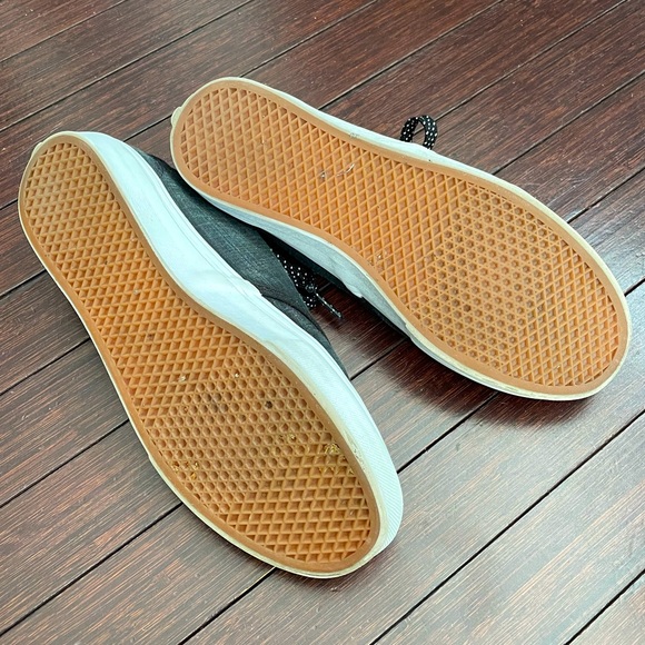 Vans Classic Low Top Skate Sneakers Shoes - Picture 8 of 8